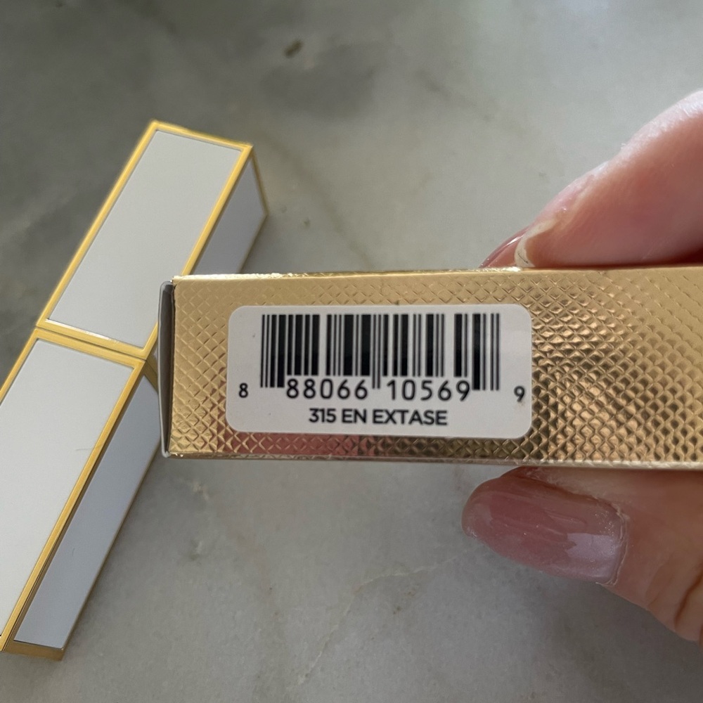 Tom Ford Ultra-Shine Lip Color - Picture 5 of 5